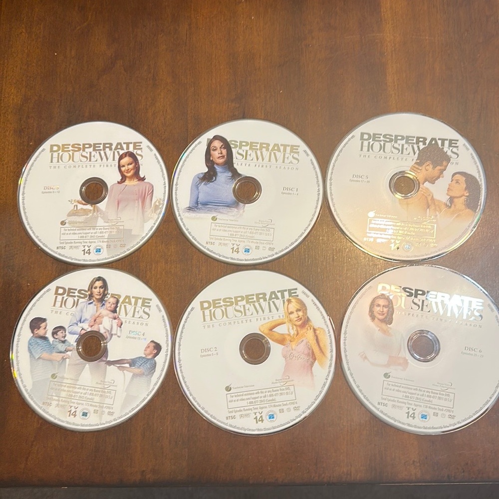 DVD: Desperate House Wife’s 
Complete three seasons. - Picture 2 of 4